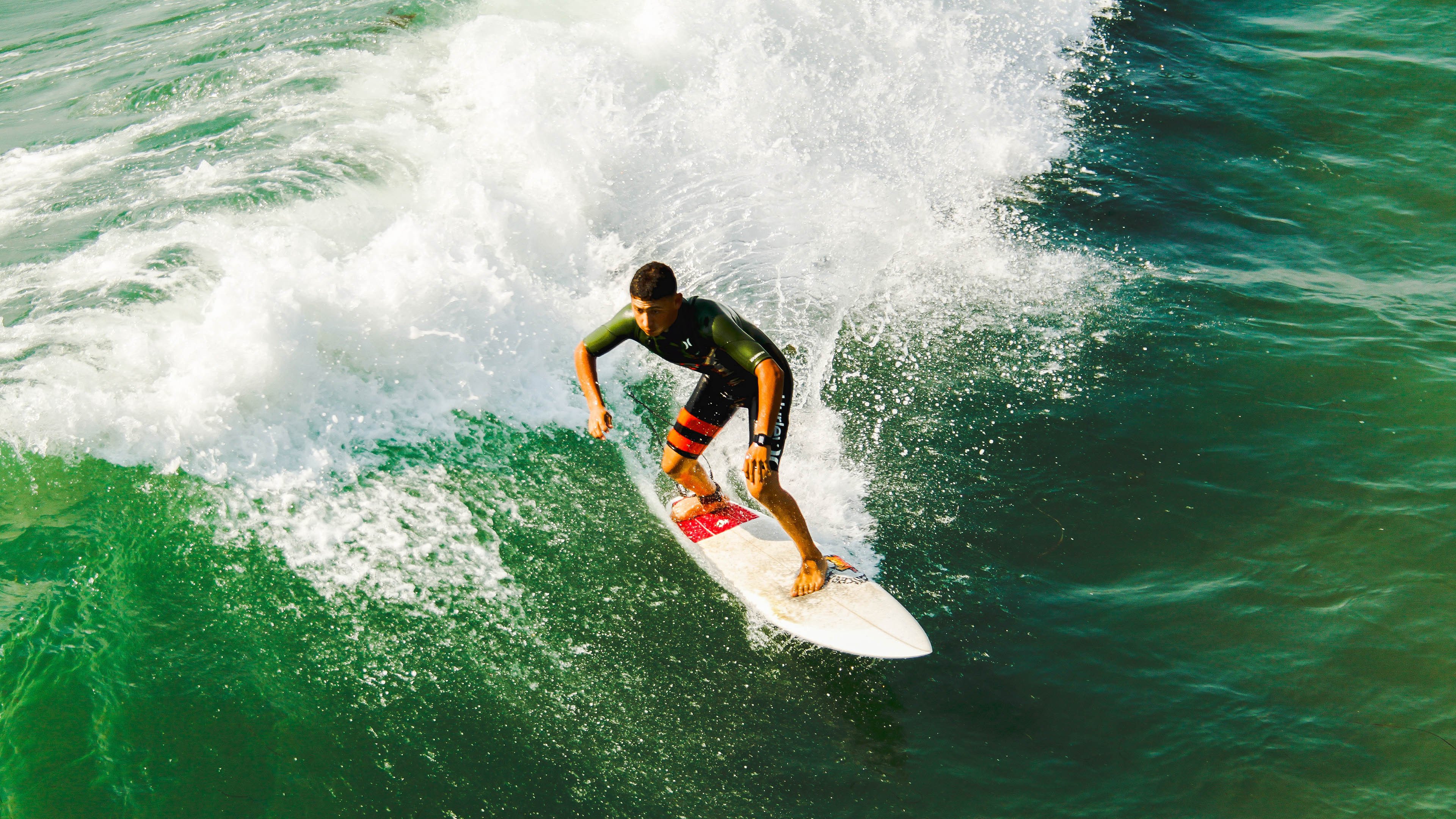 200米自由泳选手配速均衡合理，200米自由泳正常人多少秒